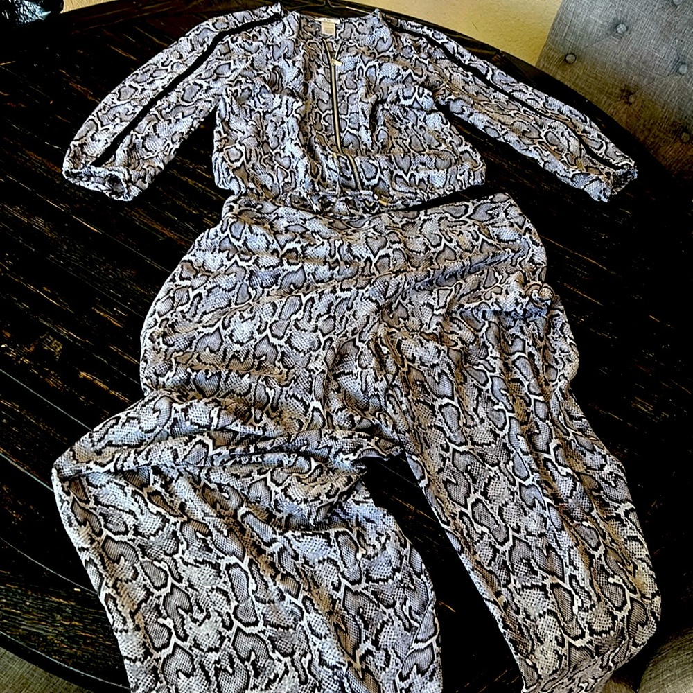 Cache Pant Set Size 0 Top Size 12 Bottoms. - image 1